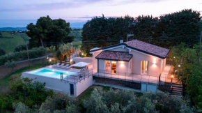 DIMORA CAMPO DELLE MURA 4&2, Emma Villas